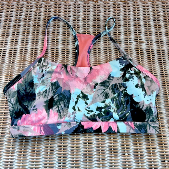 Fabletics Other - Fabletics sports bra in a floral print size medium